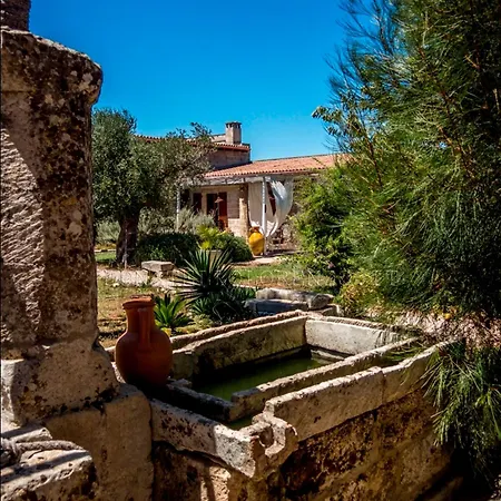 Bright Apartment In Minervino Di Lecce With Shared Pool *