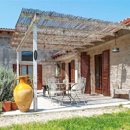 Bright Apartment In Minervino Di Lecce With Shared Pool Apartment